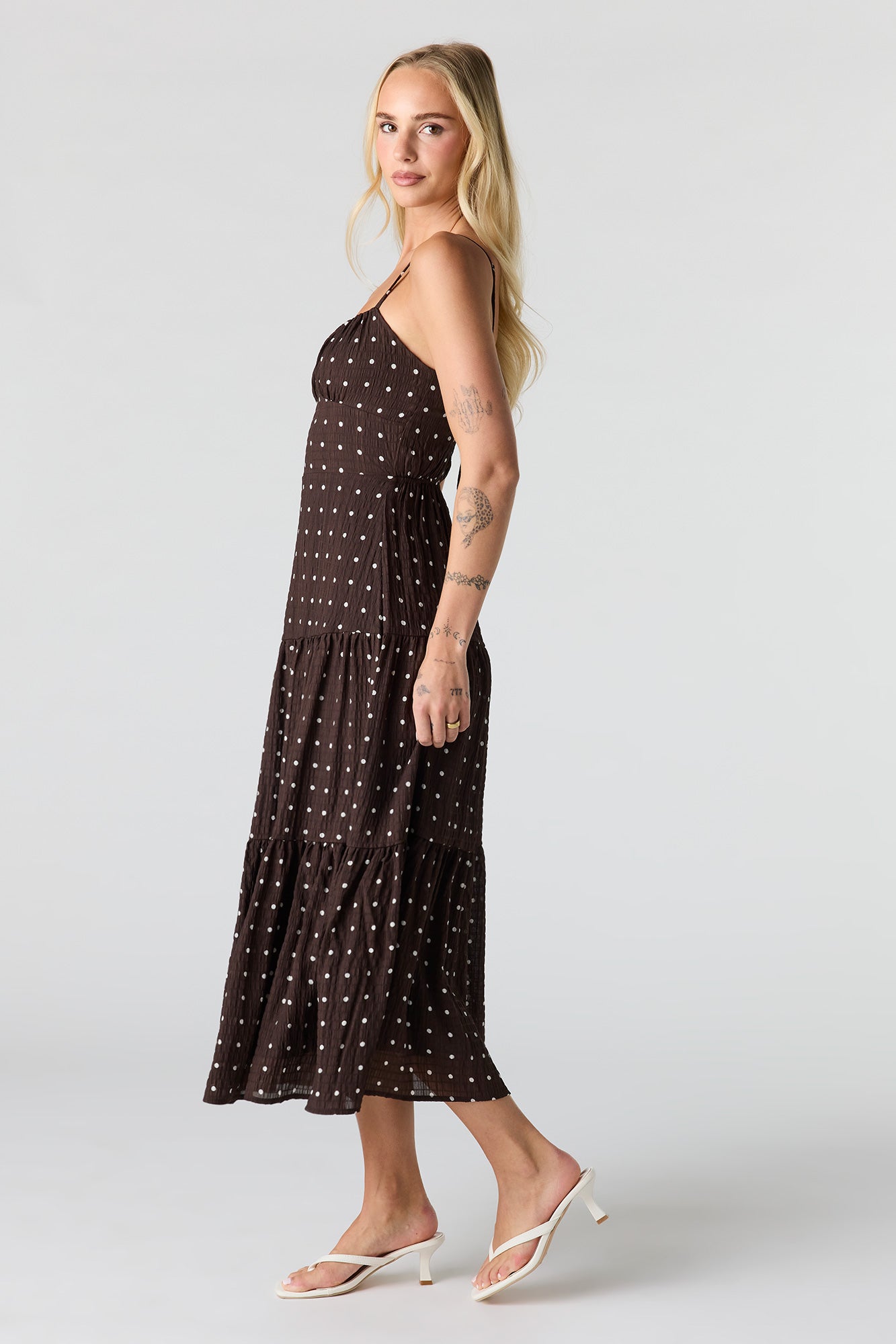 Textured Sweetheart Midi Dress