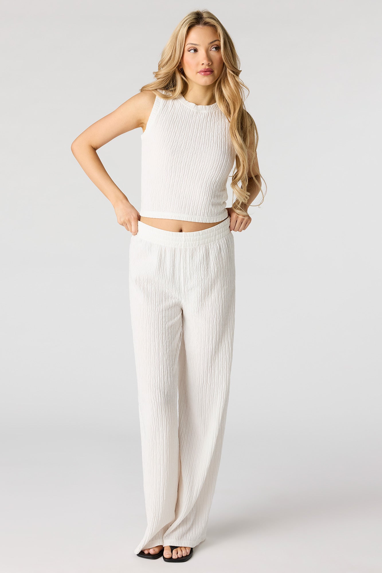 Textured Wide Leg Pant