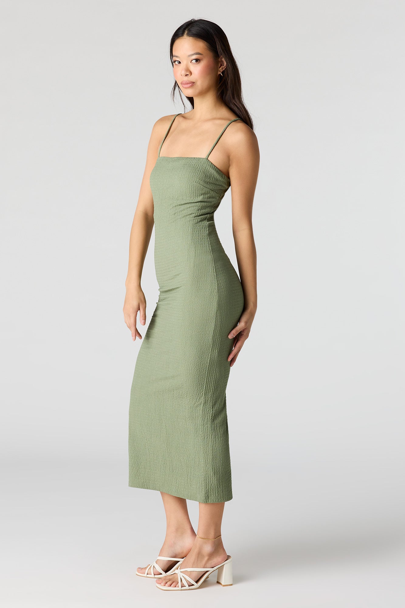 Braless Popcorn Midi Dress