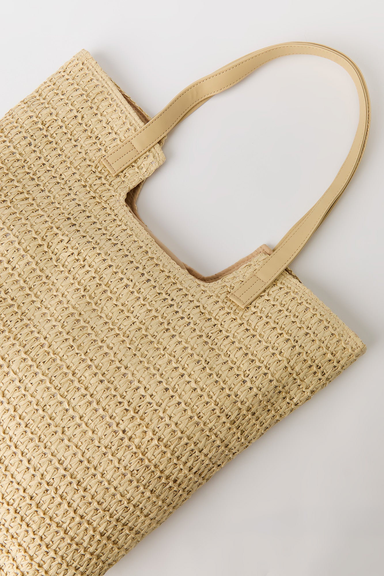 Straw Tote Bag with Keychain
