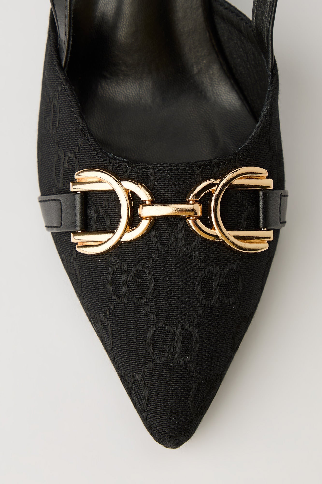 Status Print Pointy Kitten Heel