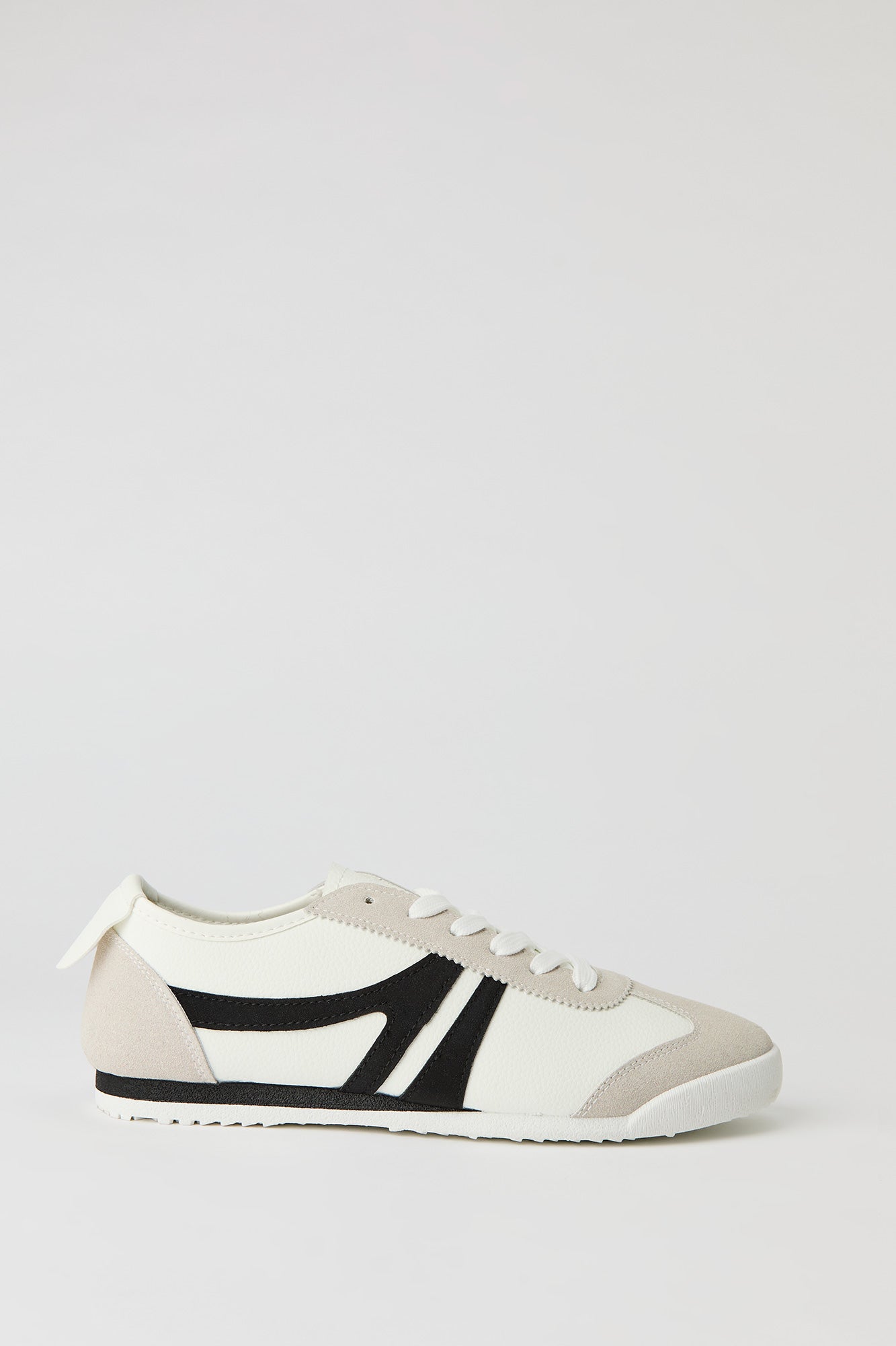 Retro Sneaker