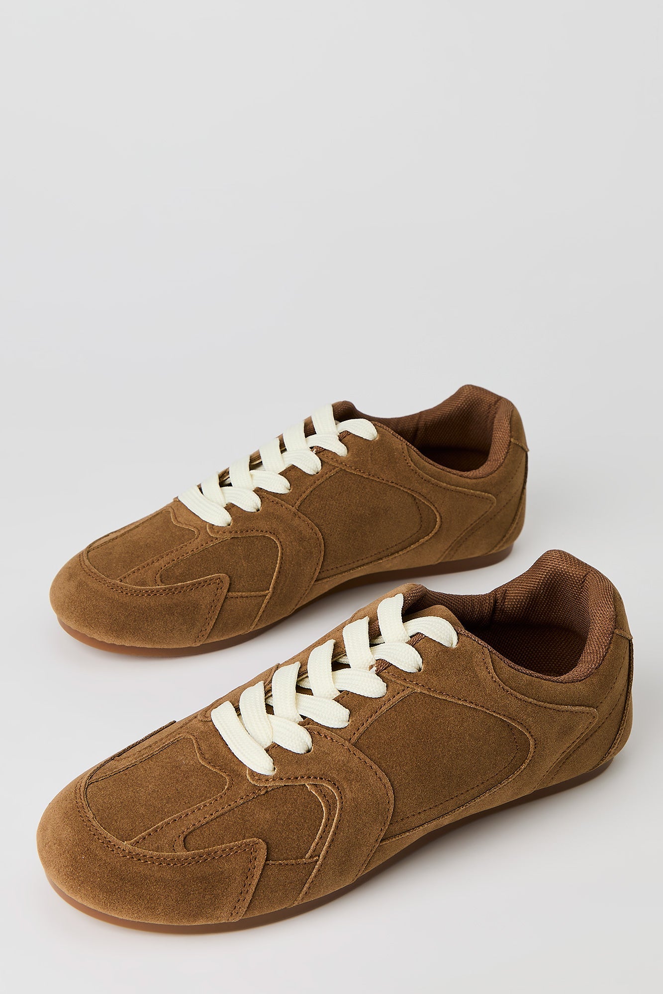 Retro Sneaker