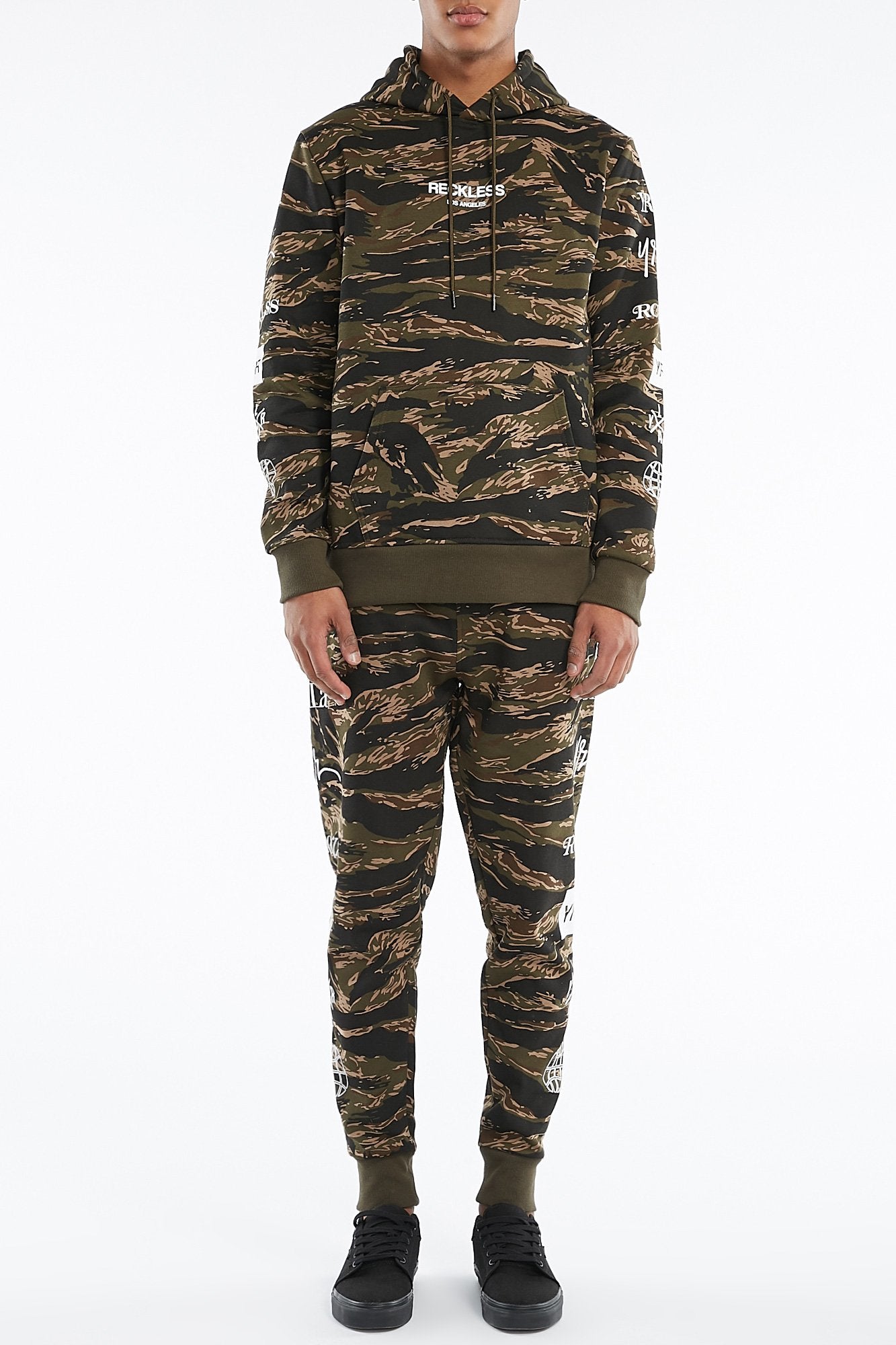 CAMOUFLAGE