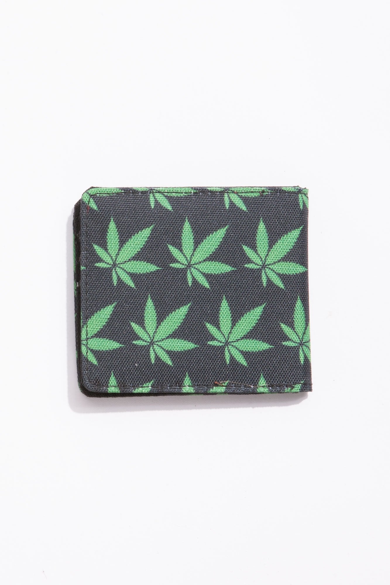 Zoo York Guys Leaf Printed Canvas Bifold Wallet